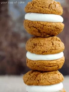 Spiced Pumpkin Whoopie Pies